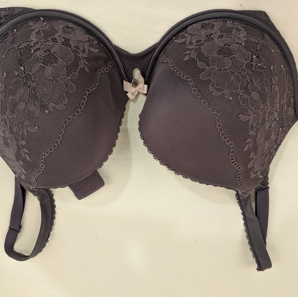 Victoria's Secret Other - Victoria's secret bra 34ddd Victoria's Secret Other - Victoria's secret bra 34ddd